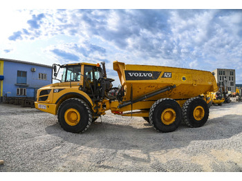 شاحنة مفصلية Volvo A25F: صور 4