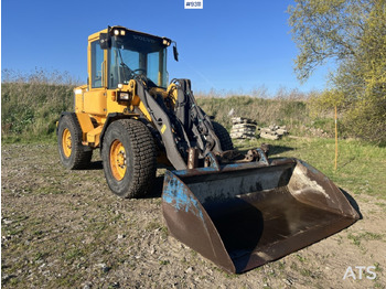 اللودر بعجل VOLVO L50D