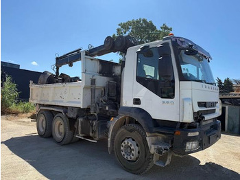 قلابات IVECO Trakker