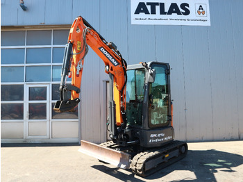 حفارة مصغرة DOOSAN DX27Z