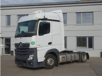 شاحنة جرار MERCEDES-BENZ Actros 1845