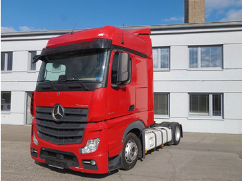 شاحنة جرار MERCEDES-BENZ Actros 1845