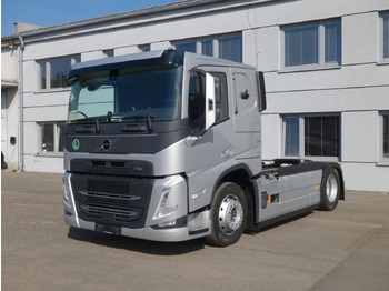 شاحنة نقل سيارات شاحنة VOLVO FM13 460