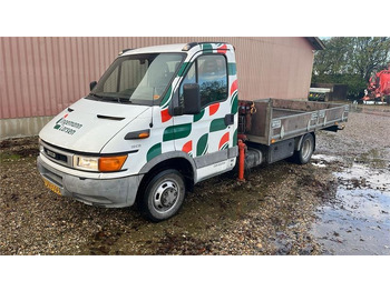 شاحنات مسطحة IVECO Daily 35c11