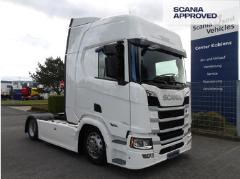شاحنة جرار SCANIA R 460