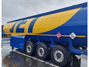 نصف مقطورة صهريج SCHWARZMÜLLER