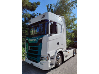 شاحنة جرار SCANIA S 450