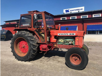 جرار VOLVO