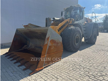 اللودر بعجل LIEBHERR L 586