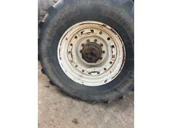 الجنوط NEW HOLLAND