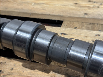 عمود الحدبات DEUTZ