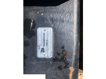 المحور الأمامي - آلات البناء JCB 4cx - Most Przedni: صور 4