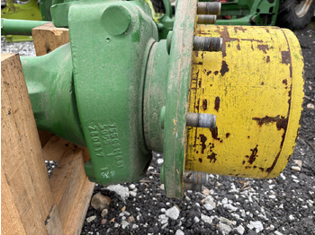محرك السفر JOHN DEERE