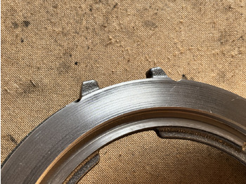 المحرك و قطع الغيار JOHN DEERE