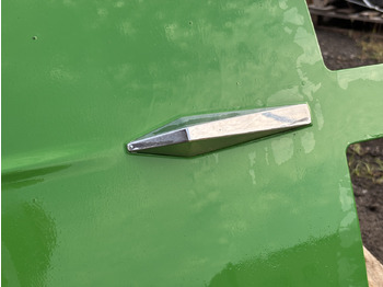 هود JOHN DEERE