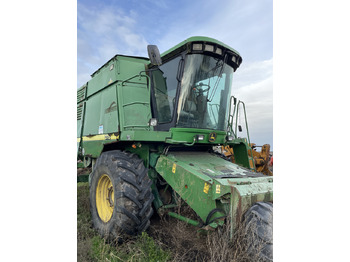 الكبائن JOHN DEERE