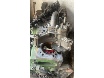 ضخ النفط JOHN DEERE