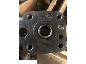 قيادة السيارة MASSEY FERGUSON