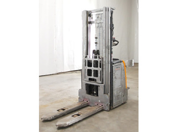 معدات تكديس STILL