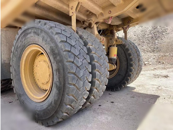 شاحنة قلابة للمحاجر 2018 CATERPILLAR 777E: صور 3