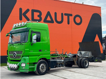 الشاسيه شاحنة MERCEDES-BENZ Actros 1832