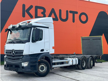 الشاسيه شاحنة MERCEDES-BENZ Antos 2545