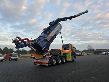 حفارة SCANIA G