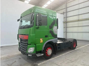 شاحنة جرار DAF XF 106 440
