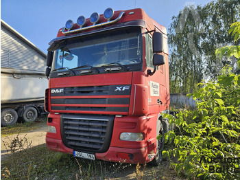 شاحنة جرار DAF XF 105 410