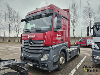 شاحنة جرار MERCEDES-BENZ Actros 1842