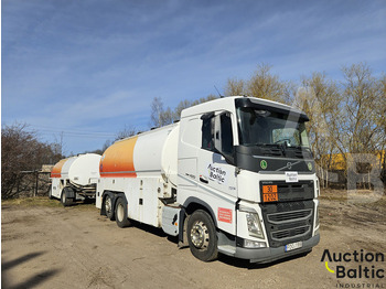 شاحنة صهريج VOLVO FH 420