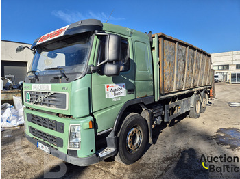 قلابات VOLVO FM 300