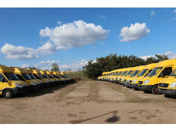 الشاحنات الصغيرة صندوق مغلق IVECO Daily