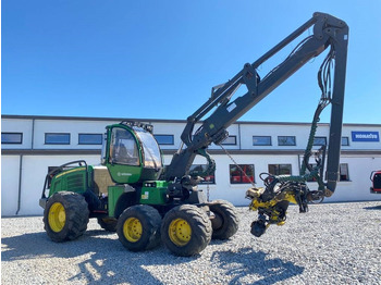 الحصادات JOHN DEERE