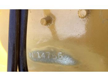 ذراع الرافعة - حفارة CATERPILLAR CAT 320: صور 4
