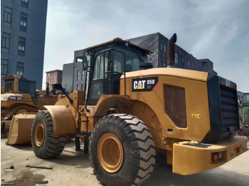 اللودر بعجل CATERPILLAR 950GC