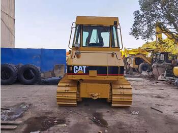 بلدوزر CATERPILLAR D4G: صور 3 بلدوزر CATERPILLAR D4G: صور 3