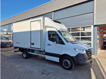 الشاحنات الصغيرة المبردة MERCEDES-BENZ Sprinter 519