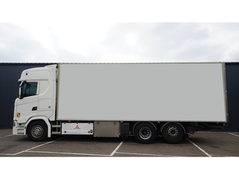 مبردة شاحنة SCANIA S 520