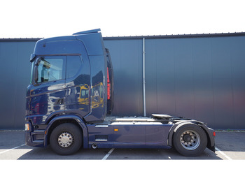 شاحنة جرار SCANIA R 450