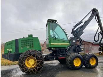 الحصادات JOHN DEERE