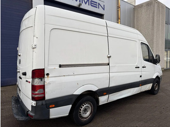 فان المدمجة Mercedes-Benz Sprinter 310: صور 4