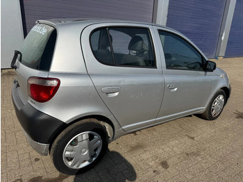 هاتشباك Toyota Yaris **PETROL-AIRCO**: صور 4