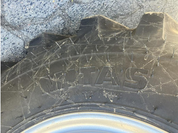 اللودر بعجل MECALAC AX 850: صور 5