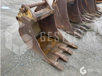 بكت حفار LIEBHERR