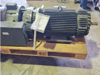 قطع الغيار - رافعة برجية Liebherr 71 EC Hubwerksmotor neu gewickelt: صور 3