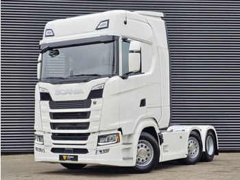 شاحنة جرار SCANIA S
