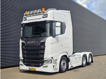 شاحنة جرار SCANIA S 770