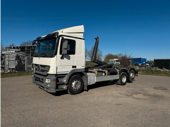 شاحنة ذات الخطاف MERCEDES-BENZ