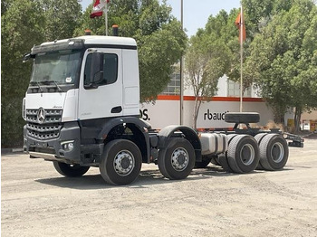 الشاسيه شاحنة MERCEDES-BENZ Arocs